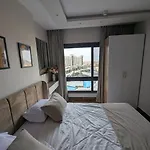 Charming Brand New Apartment 517
