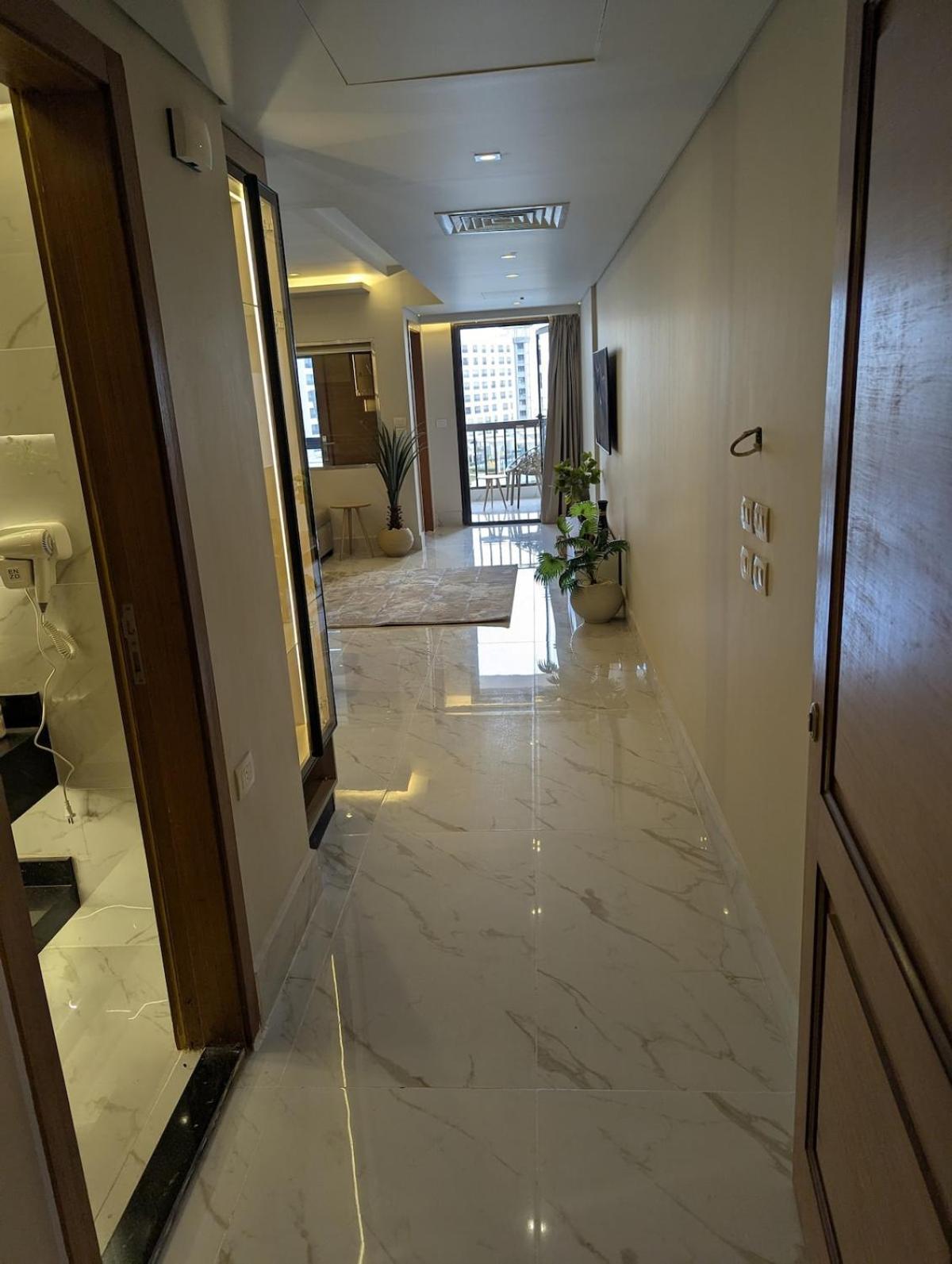 Apartment Charming Brand New 517 *